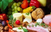 В России решили запретить ввоз продуктов из Украины в ручной клади